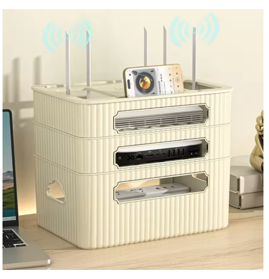 Router organizer met wifi-router en apparatuur